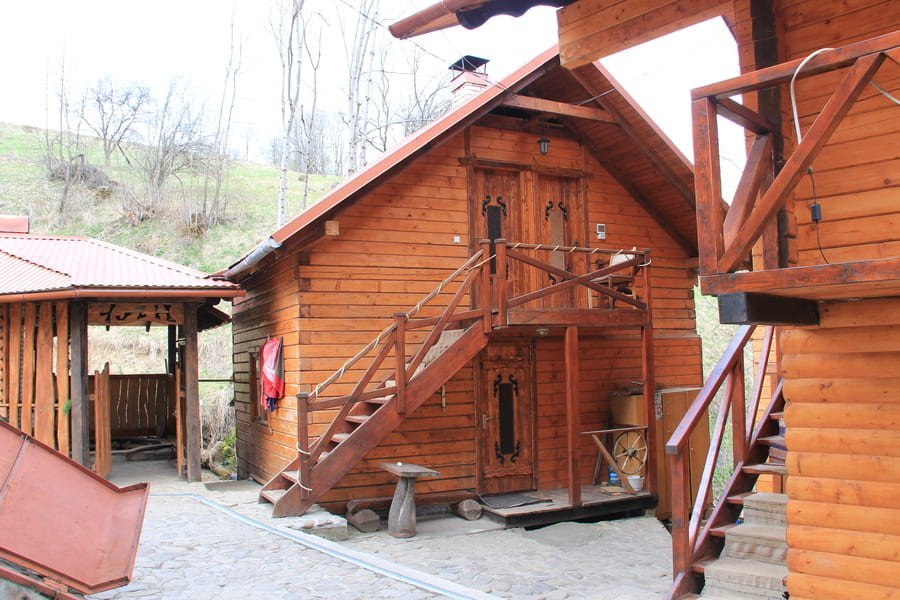 Котедж на чотири місця у Садиби "Два брати" с.Подобовець, Закарпатська область